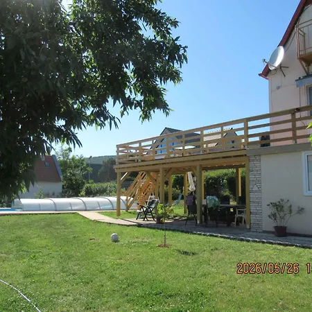 Nyaraló With Pool In Csopak-balaton 58065 Csopak